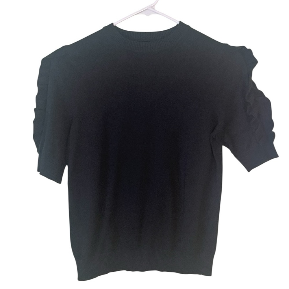 Who What Wear ruffled sleeves crop knit sweater top. Size XS GUC